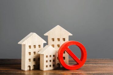 Canada's Foreign Buyers Ban buying homes 307683420 1024x730 1