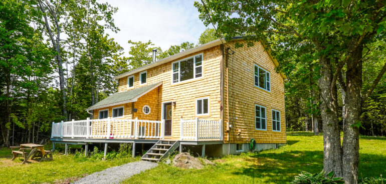 Private Family Home For Sale