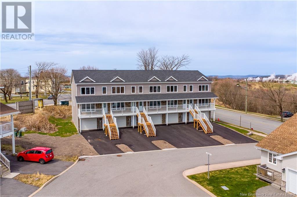 4 Rockingstone Drive, Saint John, New Brunswick  E2M 0B5 - Photo 3 - NB093751