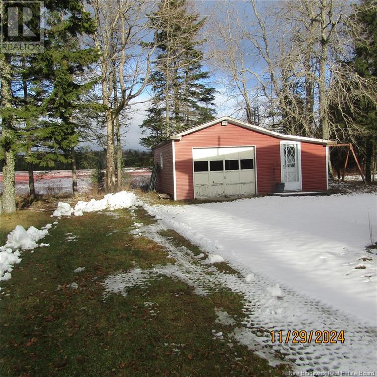 71 Young Road, Pennfield, New Brunswick  E5H 1Z2 - Photo 2 - NB109878