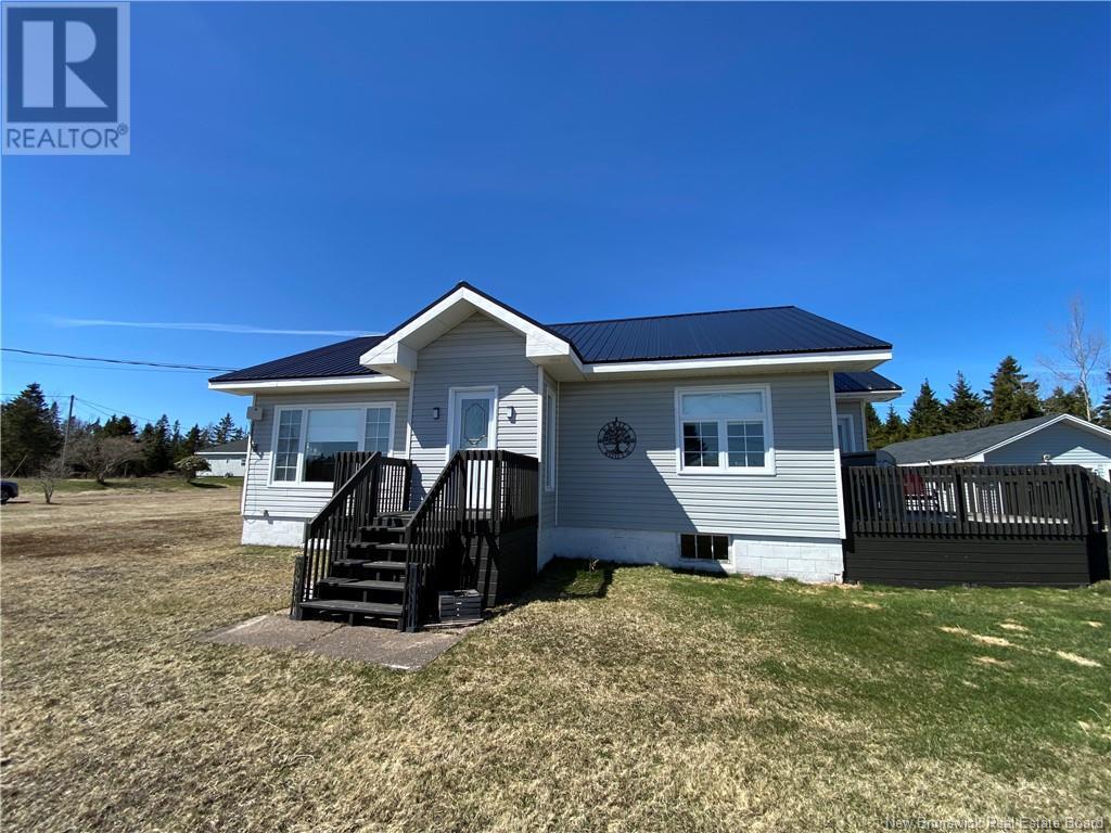 439 Maces Bay Rd, Maces Bay, New Brunswick  E5J 1T3 - Photo 2 - NB115974