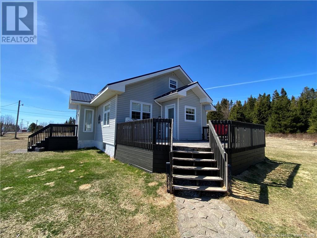 439 Maces Bay Rd, Maces Bay, New Brunswick  E5J 1T3 - Photo 3 - NB115974