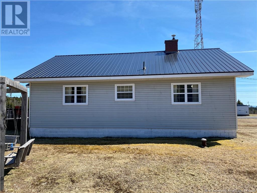 439 Maces Bay Rd, Maces Bay, New Brunswick  E5J 1T3 - Photo 6 - NB115974