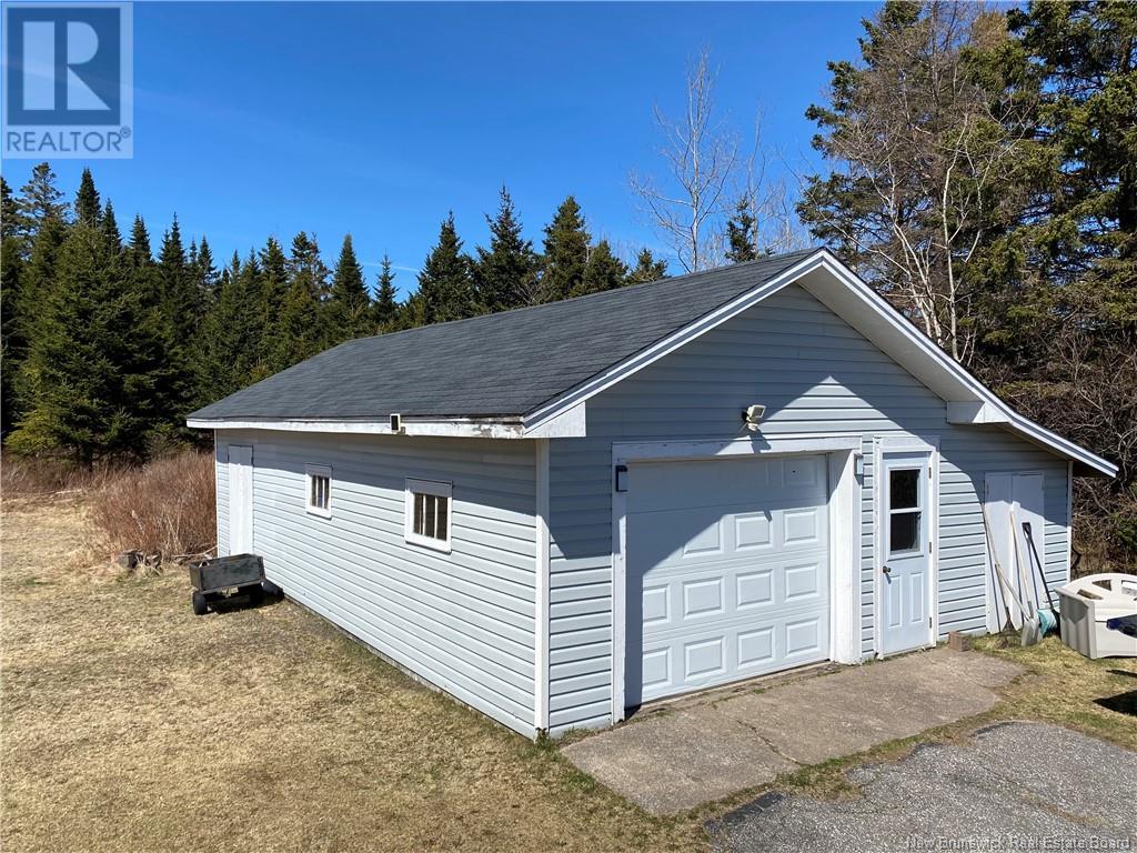 439 Maces Bay Rd, Maces Bay, New Brunswick  E5J 1T3 - Photo 9 - NB115974