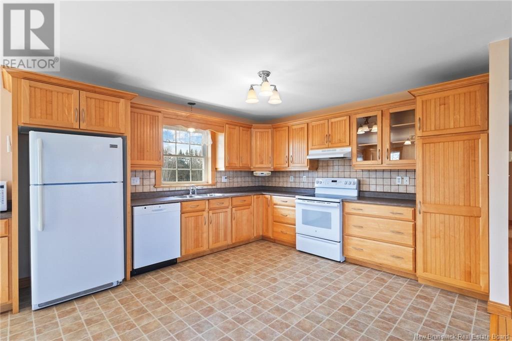 151 Riverside Drive, Fredericton Junction, New Brunswick  E5L 1V6 - Photo 17 - NB117999