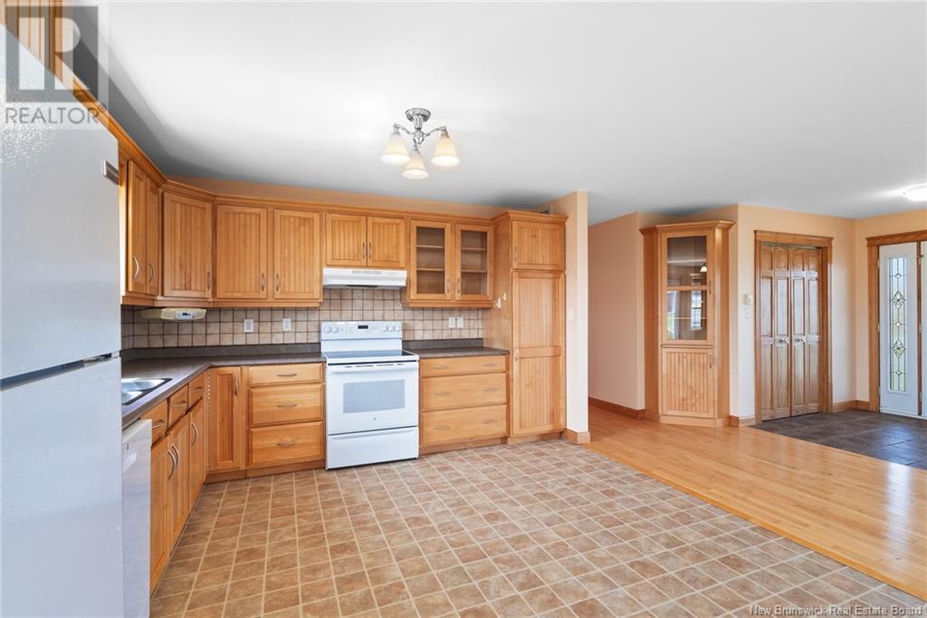 151 Riverside Drive, Fredericton Junction, New Brunswick  E5L 1V6 - Photo 20 - NB117999