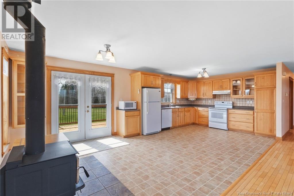 151 Riverside Drive, Fredericton Junction, New Brunswick  E5L 1V6 - Photo 22 - NB117999