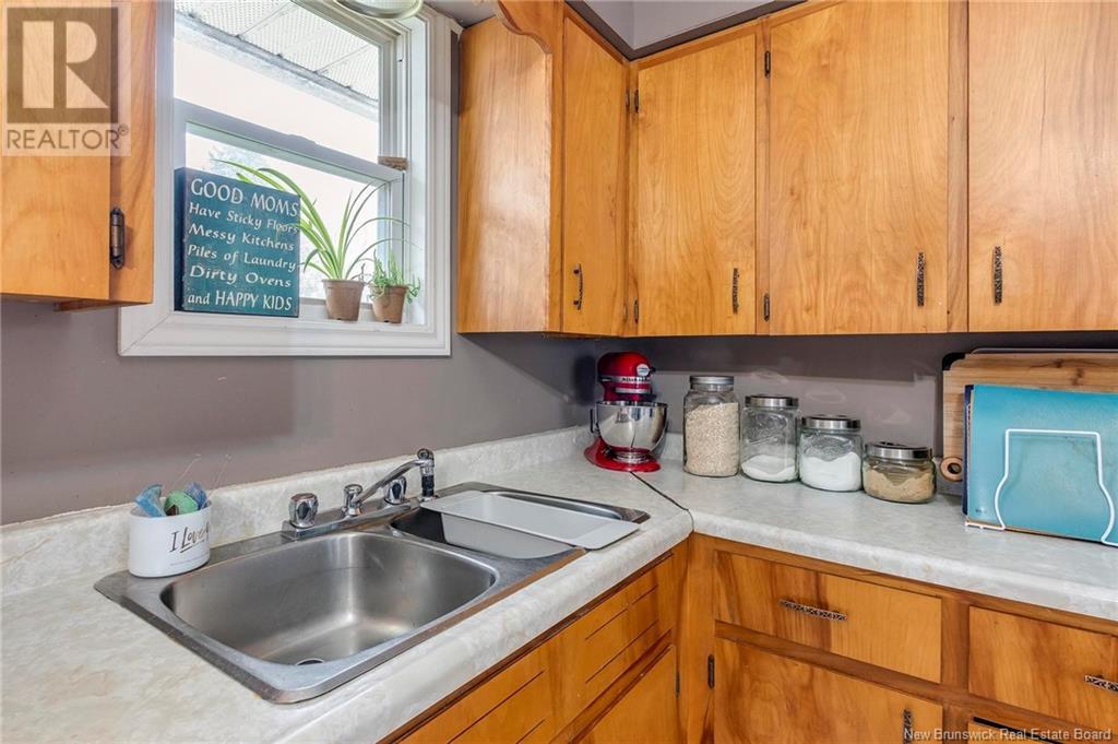 4 Hillside Drive, Blacks Harbour, New Brunswick  E5H 1H5 - Photo 13 - NB118326
