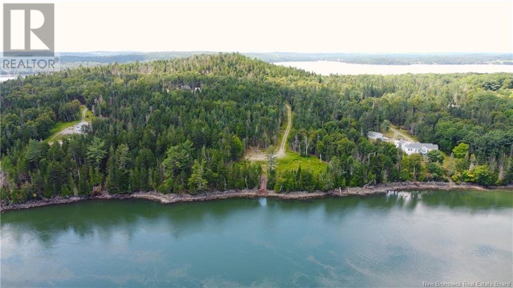 379 Hills Point Road, Oak Bay, New Brunswick