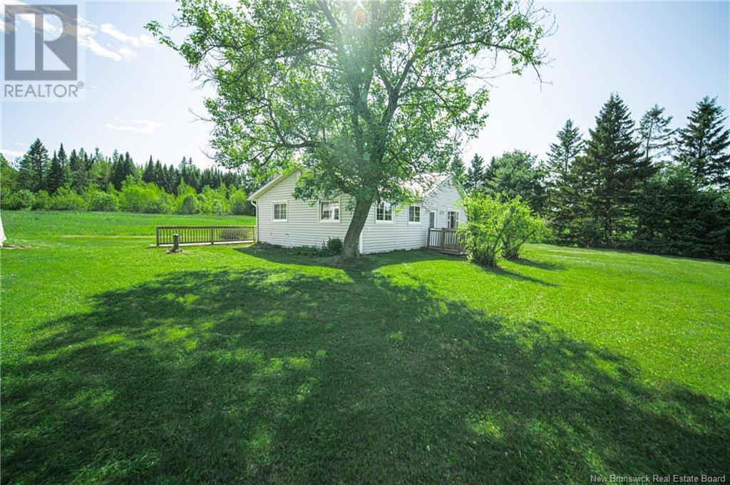 205 Riverside Drive, Fredericton Junction, New Brunswick  E5L 1W1 - Photo 17 - NB119836