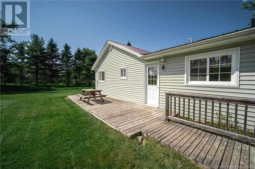 205 Riverside Drive, Fredericton Junction, New Brunswick  E5L 1W1 - Photo 22 - NB119836