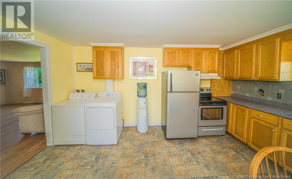 205 Riverside Drive, Fredericton Junction, New Brunswick  E5L 1W1 - Photo 7 - NB119836