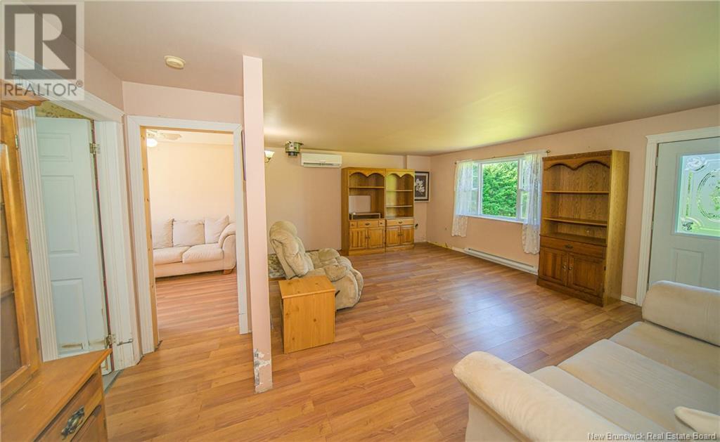 205 Riverside Drive, Fredericton Junction, New Brunswick  E5L 1W1 - Photo 8 - NB119836