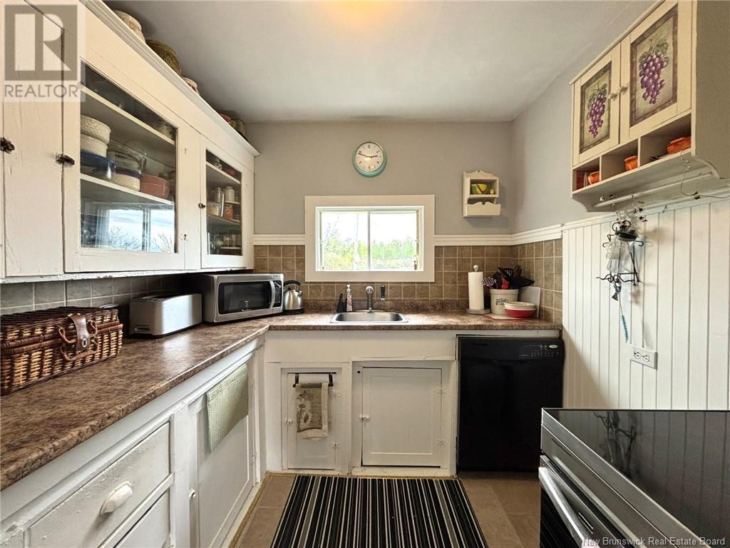 14 Middleton Road, Grand Manan, New Brunswick  E5G 3C8 - Photo 3 - NB119887