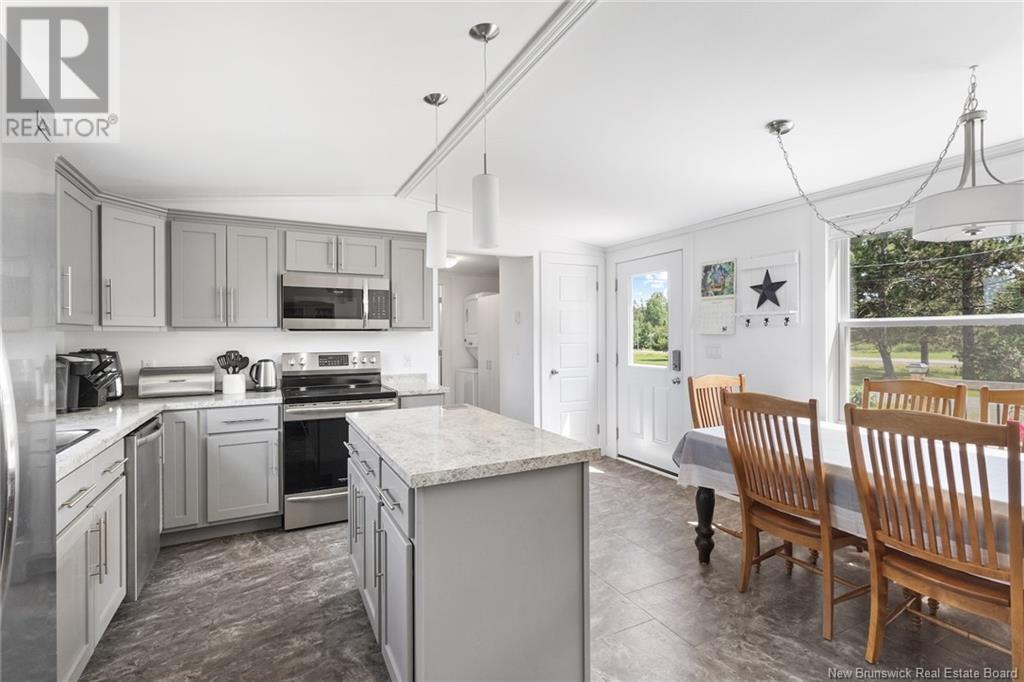 184 Riverside Drive, Fredericton Junction, New Brunswick  E5L 1V9 - Photo 10 - NB120306