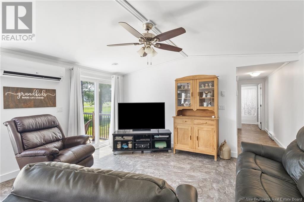 184 Riverside Drive, Fredericton Junction, New Brunswick  E5L 1V9 - Photo 13 - NB120306