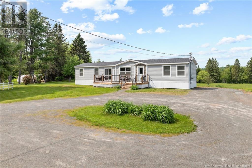 184 Riverside Drive, Fredericton Junction, New Brunswick  E5L 1V9 - Photo 2 - NB120306