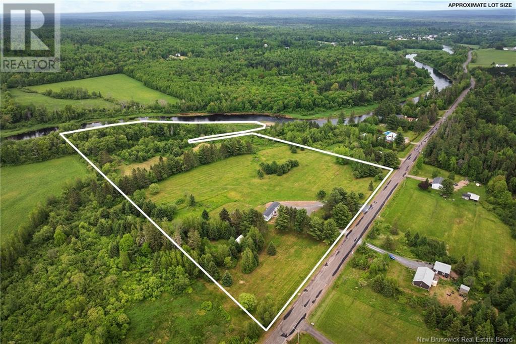184 Riverside Drive, Fredericton Junction, New Brunswick  E5L 1V9 - Photo 3 - NB120306