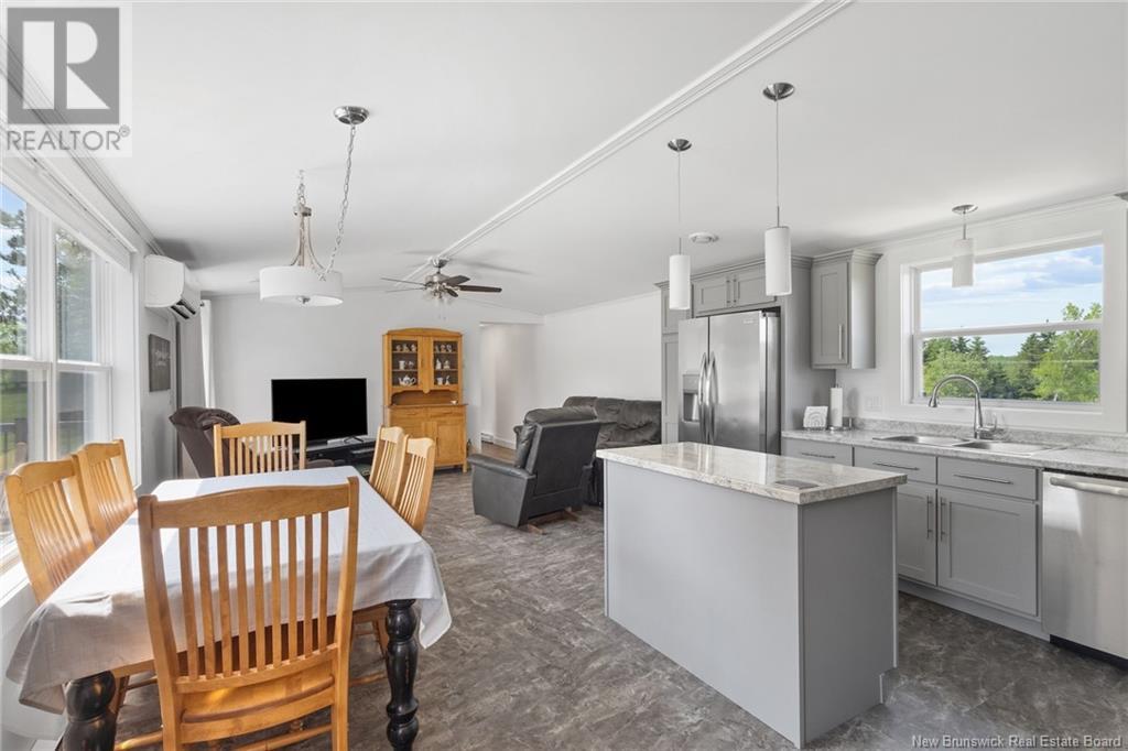 184 Riverside Drive, Fredericton Junction, New Brunswick  E5L 1V9 - Photo 8 - NB120306