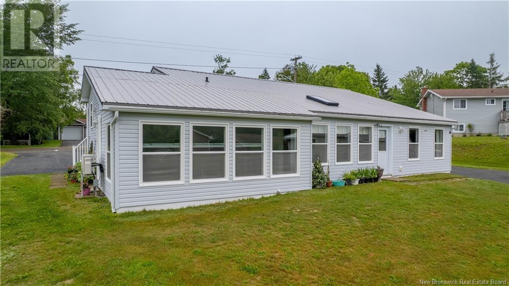 8 Hillcrest Drive, St George, New Brunswick E5C 3G1 - Photo 3 - NB121351