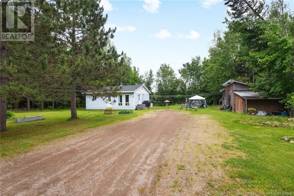 411 Rooth Road, Vespra, New Brunswick  E5L 1K8 - Photo 3 - NB121738
