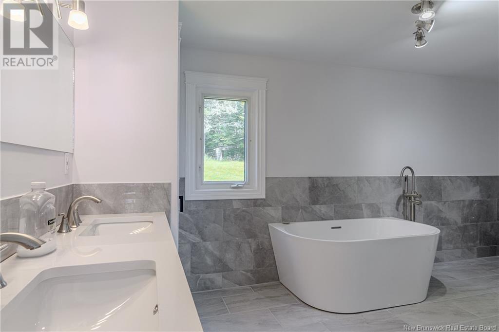 375 Maces Bay Road, Maces Bay, New Brunswick  E5J 1T1 - Photo 10 - NB122781
