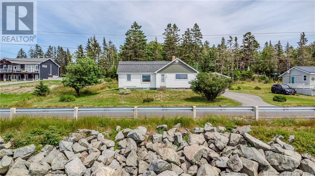 375 Maces Bay Road, Maces Bay, New Brunswick  E5J 1T1 - Photo 2 - NB122781