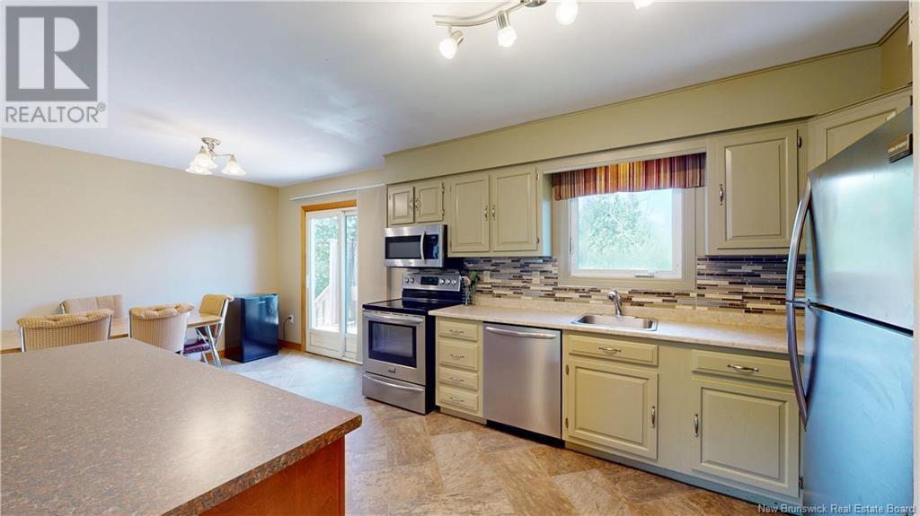 123 Marianne Drive, Quispamsis, New Brunswick  E2E 1G6 - Photo 10 - NB122884