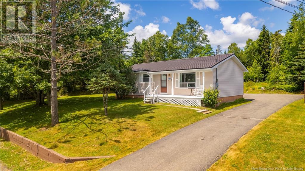 16 Armstrong Crescent, St George, New Brunswick