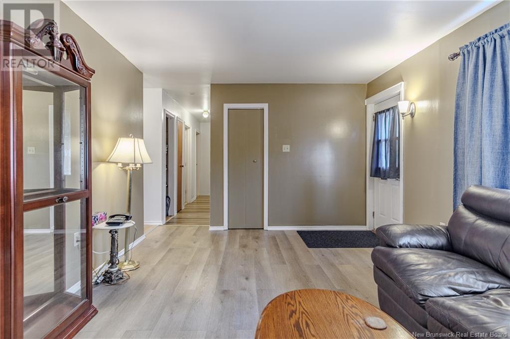 42 Ball Park Road, Rothesay, New Brunswick  E2E 2B7 - Photo 4 - NB124178