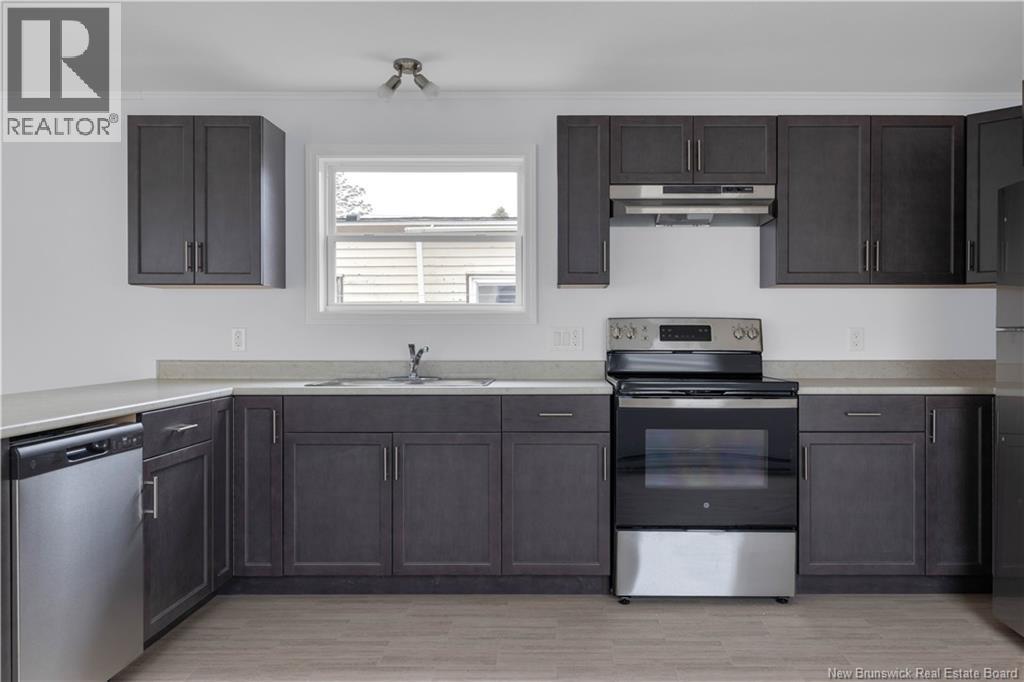 15 Shamrock Street, Saint John, New Brunswick  E2M 5P1 - Photo 6 - NB124187