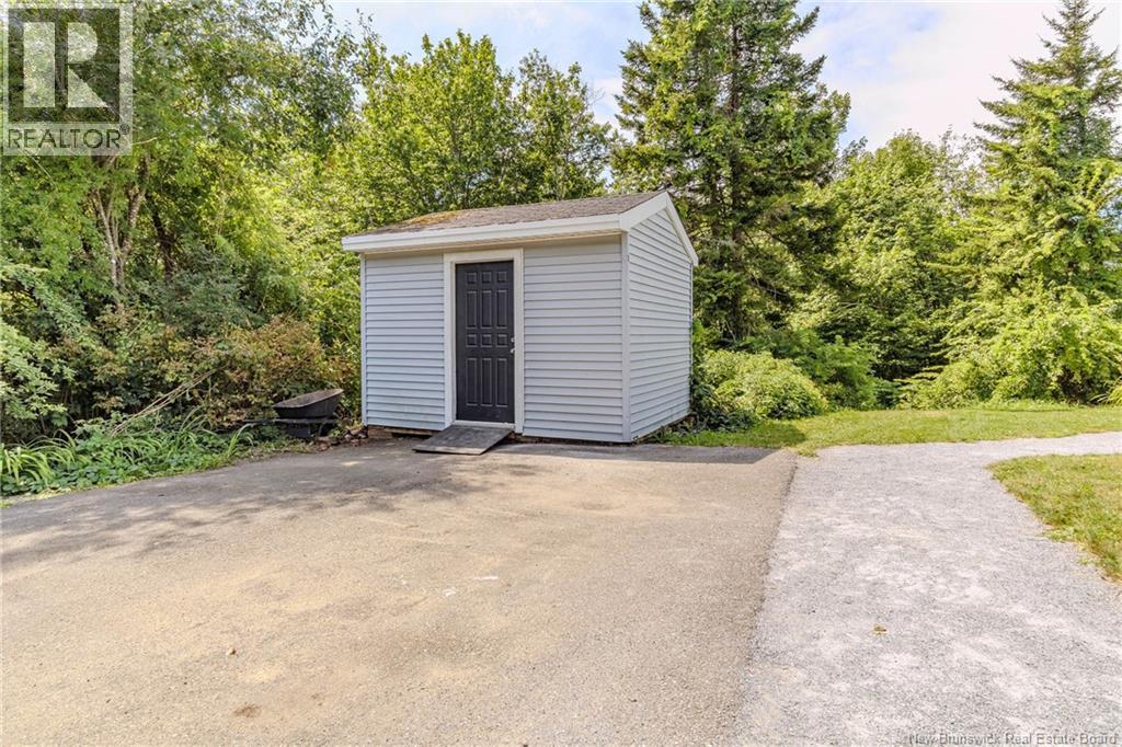 35 Central Avenue, Grand Bay-Westfield, New Brunswick  E5K 2M5 - Photo 39 - NB124324