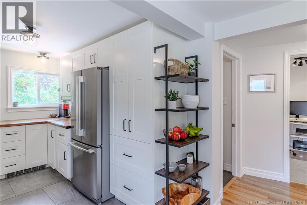 35 Central Avenue, Grand Bay-Westfield, New Brunswick  E5K 2M5 - Photo 6 - NB124324