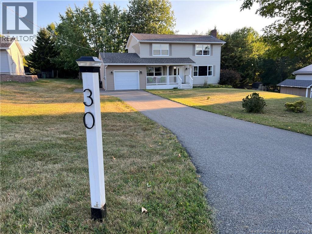 30 Saunders Drive, Quispamsis, New Brunswick
