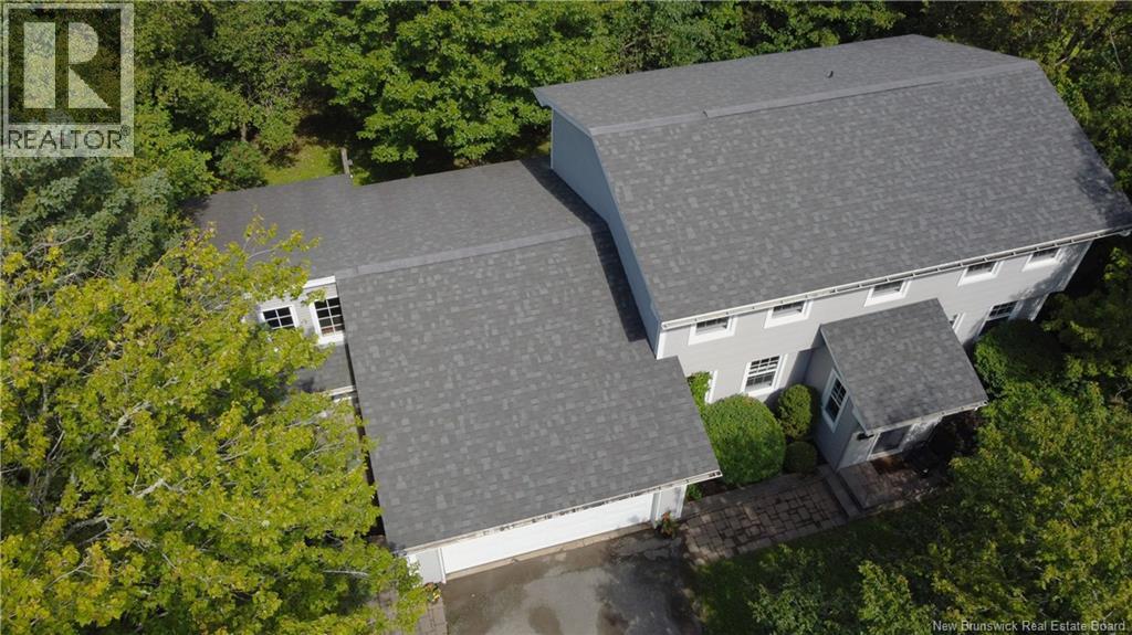 17 Crestline Road, Rothesay, New Brunswick  E2H 1C5 - Photo 3 - NB121056