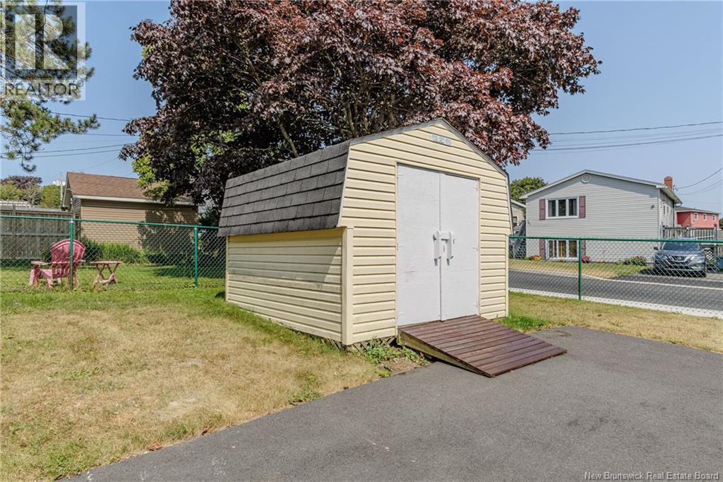 747 Beaconsfield Avenue, Saint John, New Brunswick  E2M 2K6 - Photo 35 - NB124317