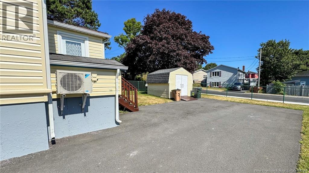 747 Beaconsfield Avenue, Saint John, New Brunswick  E2M 2K6 - Photo 4 - NB124317