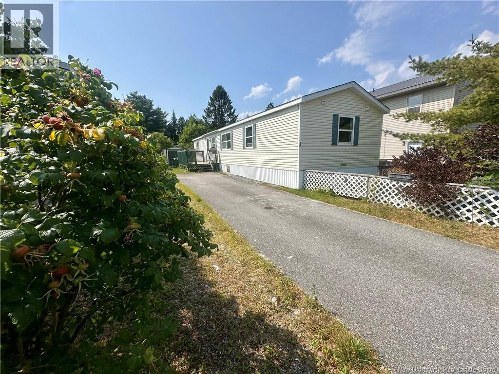 22 Glenview Drive, Saint John, New Brunswick  E2H 2R6 - Photo 2 - NB125045