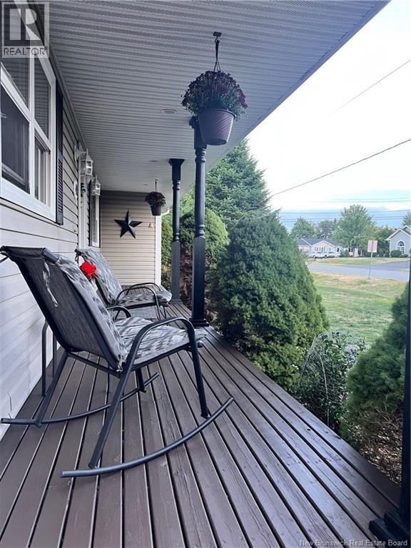 44 Laura Drive, Quispamsis, New Brunswick  E2E 6B4 - Photo 2 - NB125411