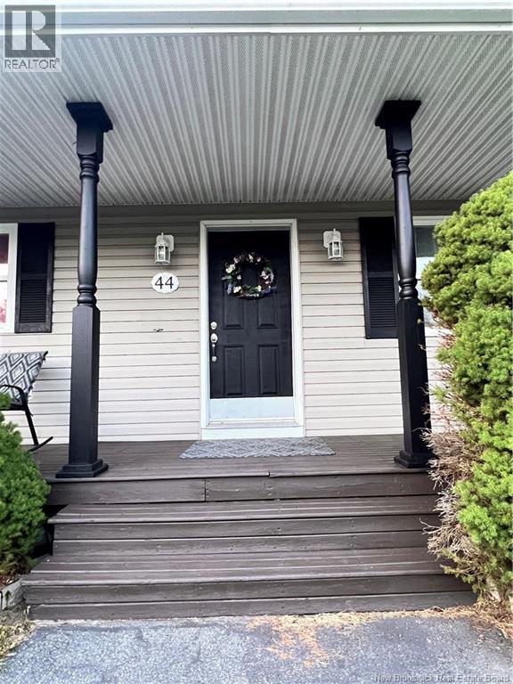 44 Laura Drive, Quispamsis, New Brunswick  E2E 6B4 - Photo 3 - NB125411