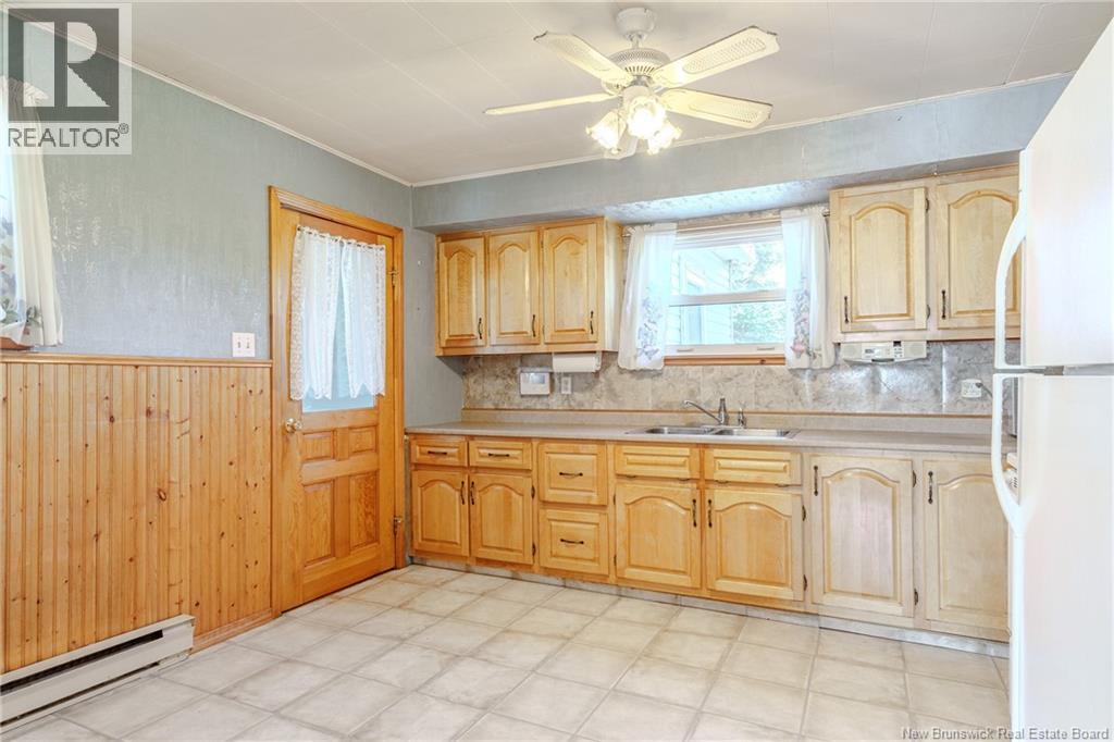 81 Broadway Avenue, Saint John, New Brunswick  E2H 1Z9 - Photo 11 - NB125639