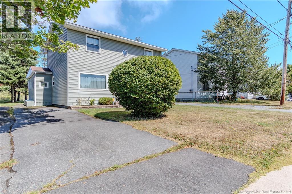 81 Broadway Avenue, Saint John, New Brunswick  E2H 1Z9 - Photo 3 - NB125639