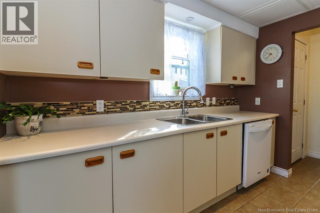 18 Driftwood Lane, Saint John, New Brunswick  E2M 5L4 - Photo 16 - NB126291
