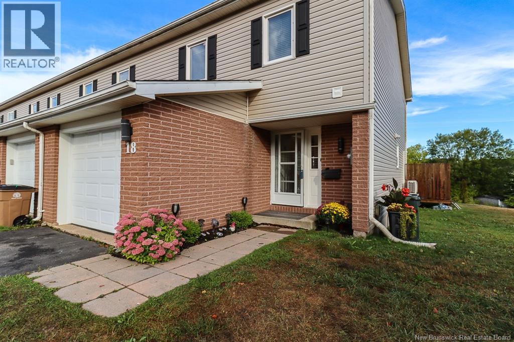 18 Driftwood Lane, Saint John, New Brunswick  E2M 5L4 - Photo 2 - NB126291