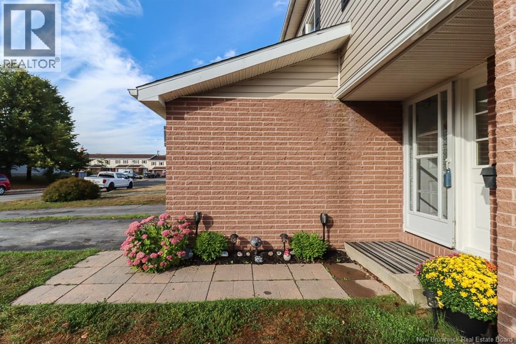 18 Driftwood Lane, Saint John, New Brunswick  E2M 5L4 - Photo 9 - NB126291