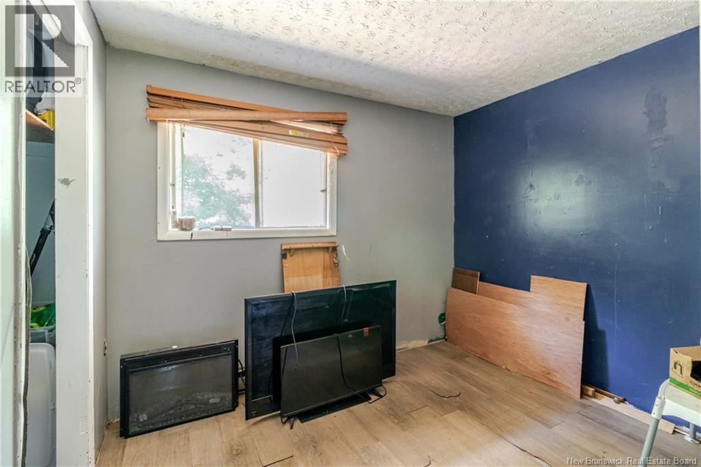 100 Riverside Drive, Fredericton Junction, New Brunswick  E5L 1V7 - Photo 13 - NB126064