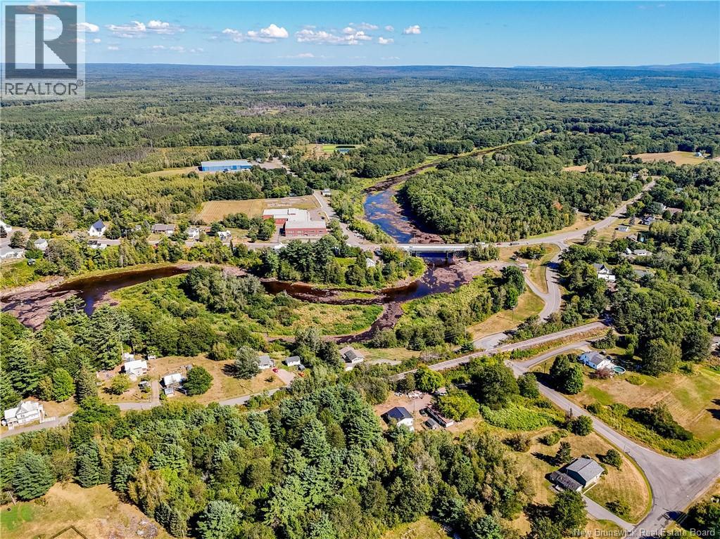 100 Riverside Drive, Fredericton Junction, New Brunswick  E5L 1V7 - Photo 33 - NB126064