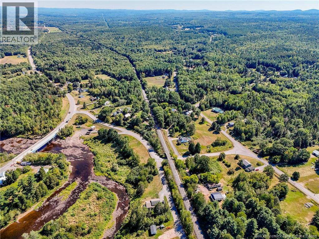 100 Riverside Drive, Fredericton Junction, New Brunswick  E5L 1V7 - Photo 37 - NB126064