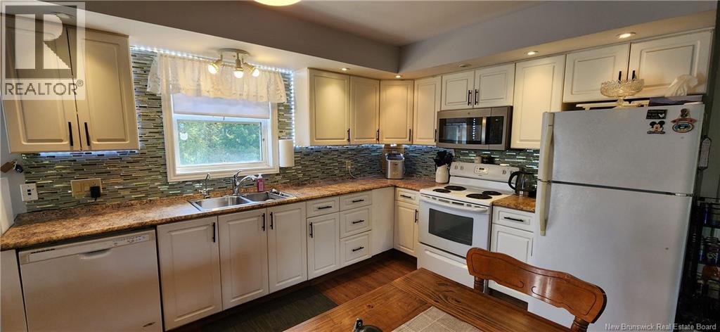 5 Sherwood Road, Prince Of Wales, New Brunswick  E5J 2K8 - Photo 11 - NB126477