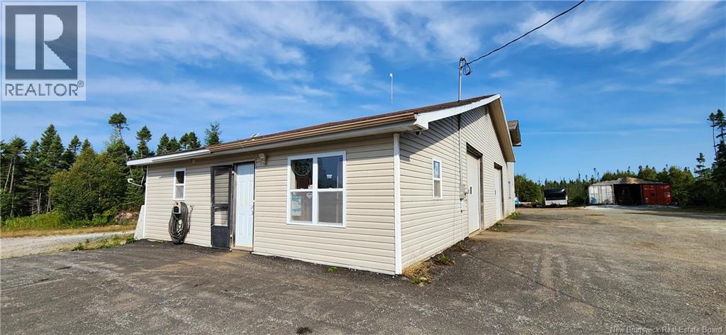 5 Sherwood Road, Prince Of Wales, New Brunswick  E5J 2K8 - Photo 3 - NB126477